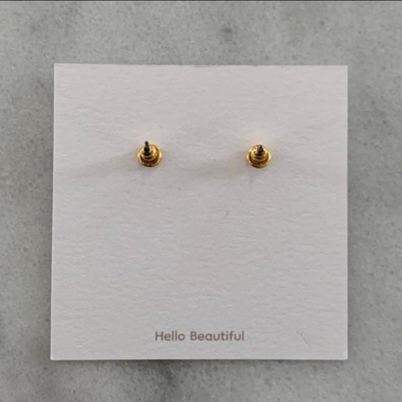 COPY - Gold Butterfly Wing Stud Huggie Earrings Brand New - Picture 4 of 4